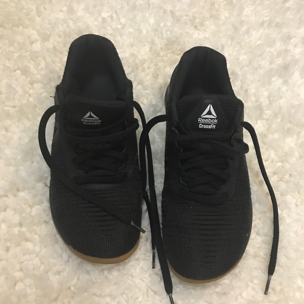 Rebook Nano 6 -black/gum 9.5 womens
